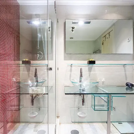 Portucale ! Modern With Garage