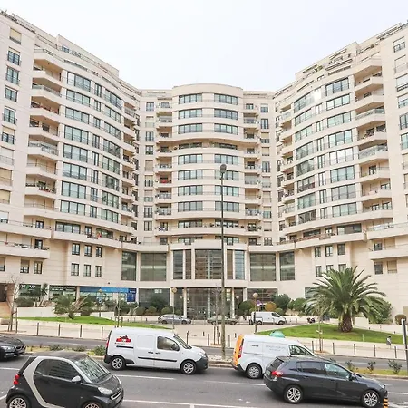 Portucale ! Modern With Garage Lisboa